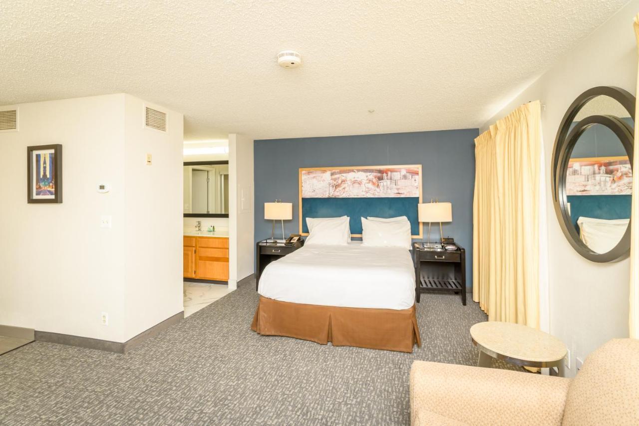 Philadelphia Suites At Airport - An Extended Stay Hotel Экстерьер фото