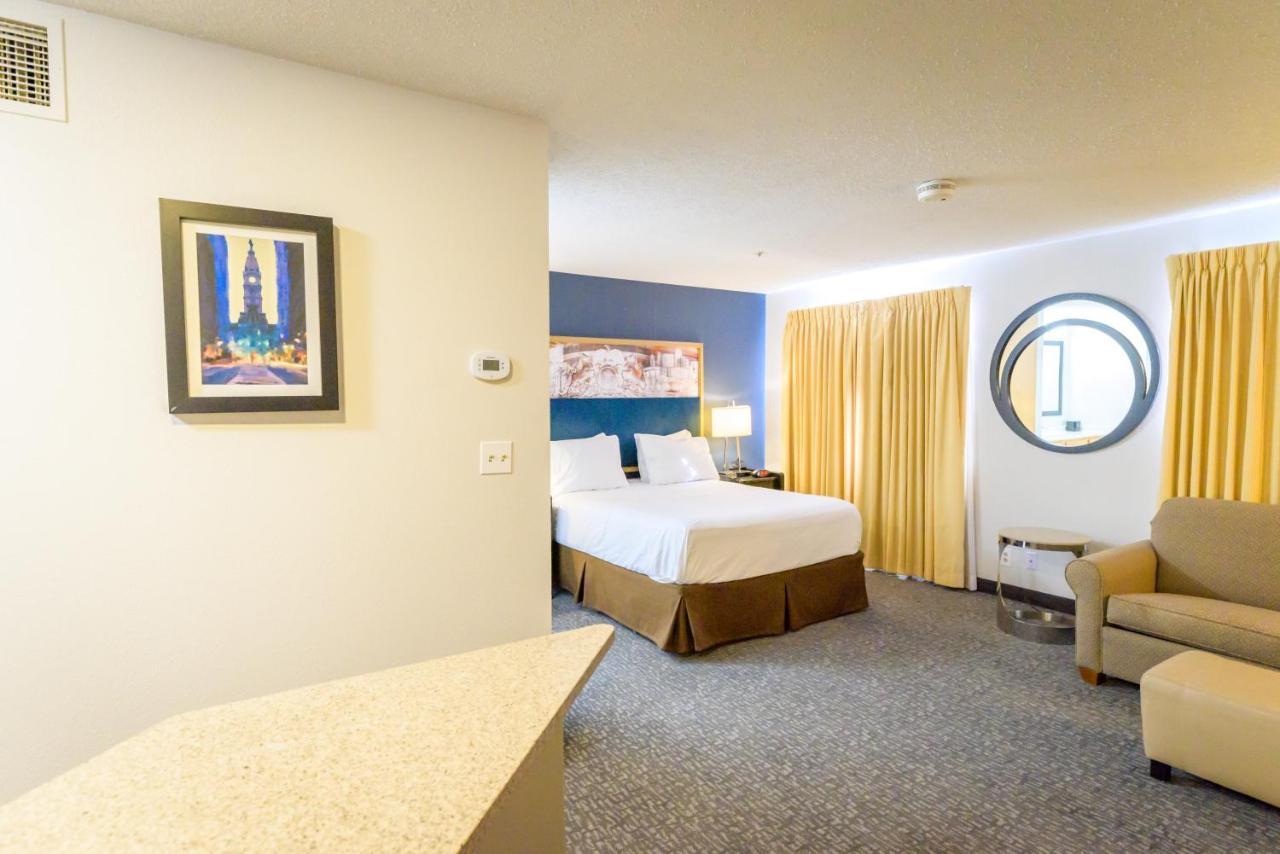 Philadelphia Suites At Airport - An Extended Stay Hotel Экстерьер фото